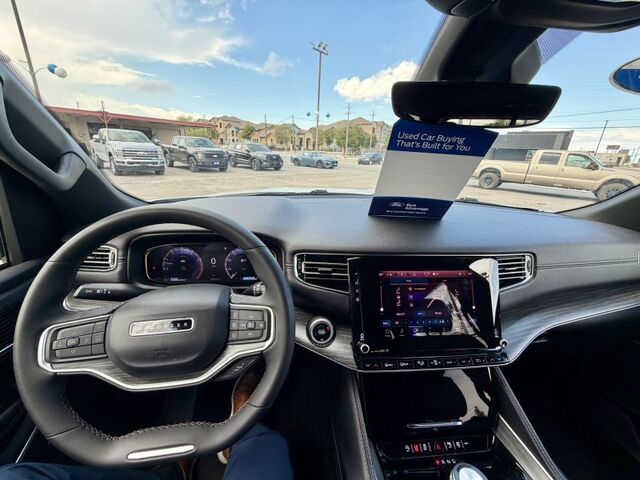 2024 Jeep Wagoneer L Series II  TX