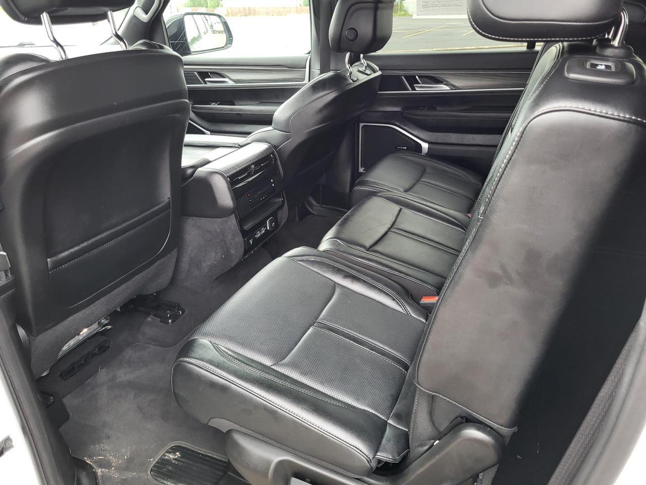 2024 Jeep Wagoneer L Series II 4x2 *Ltd Avail* Beeville TX