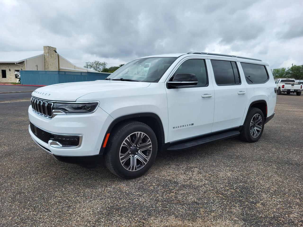2024 Jeep Wagoneer L Series II 4x2 *Ltd Avail* Beeville TX