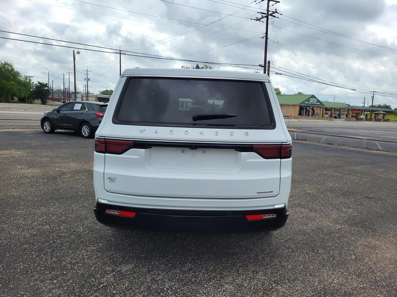 2024 Jeep Wagoneer L Series II 4x2 *Ltd Avail* Beeville TX