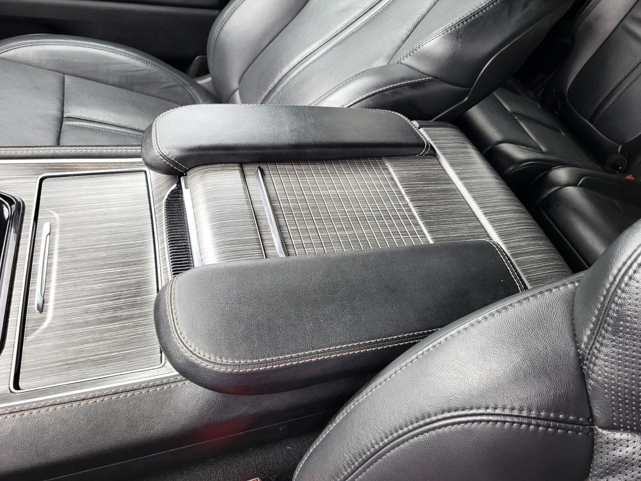 2024 Jeep Wagoneer L Series II 4x2 *Ltd Avail* Beeville TX