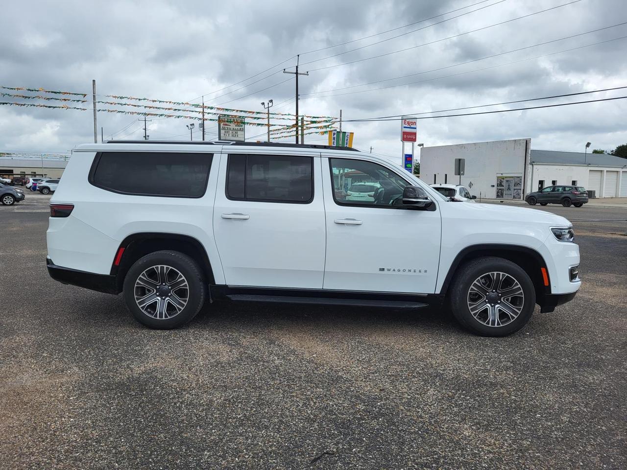 2024 Jeep Wagoneer L Series II 4x2 *Ltd Avail*