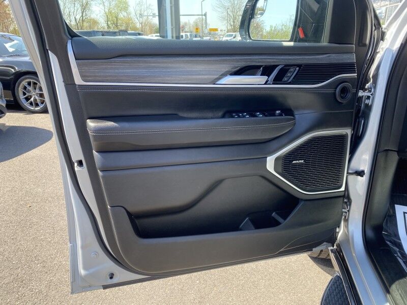 2024 Jeep Wagoneer L Series II Springfield PA