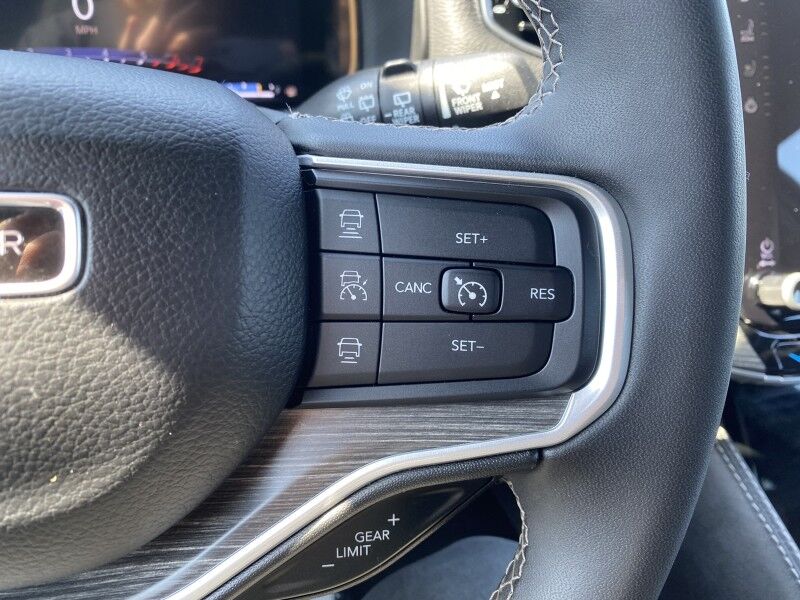 2024 Jeep Wagoneer L Series II Springfield PA