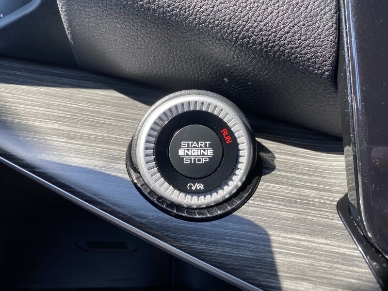 2024 Jeep Wagoneer L Series II Springfield PA