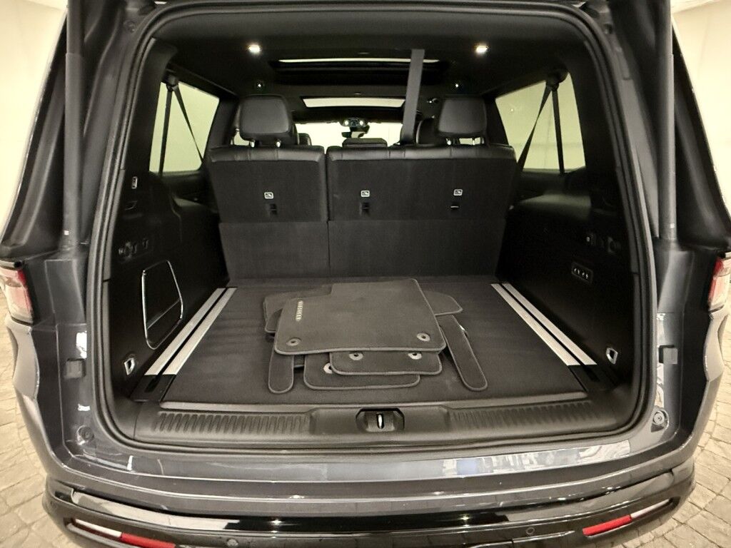 2024 Jeep Wagoneer L Series II Carbide 4x4 Maumee OH