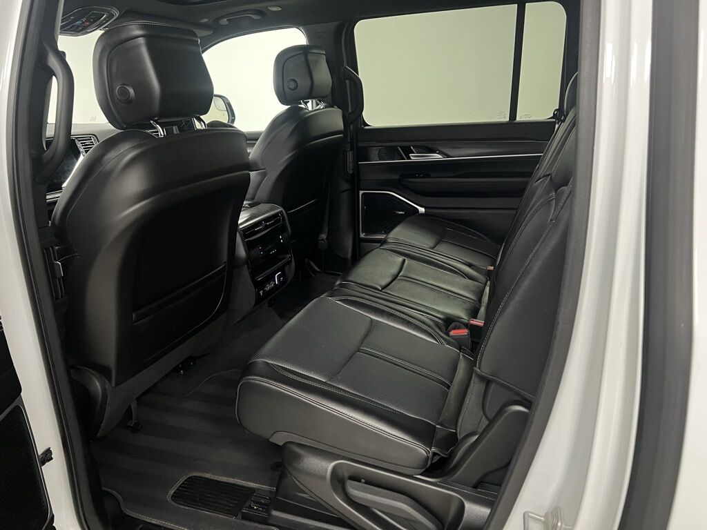 2024 Jeep Wagoneer L Series II Highlands Ranch CO