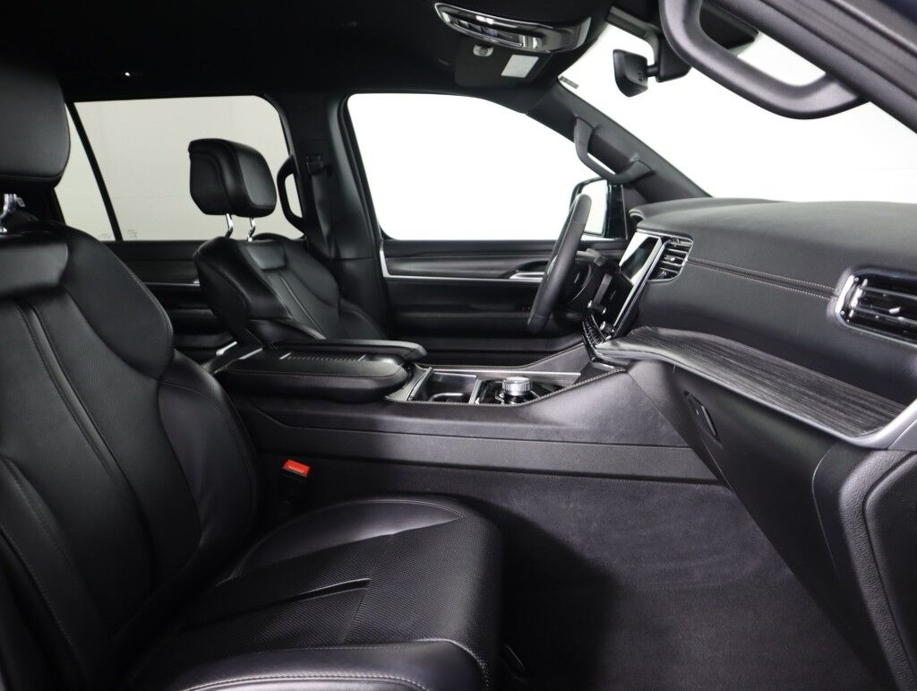 2024 Jeep Wagoneer L Series II Maumee OH