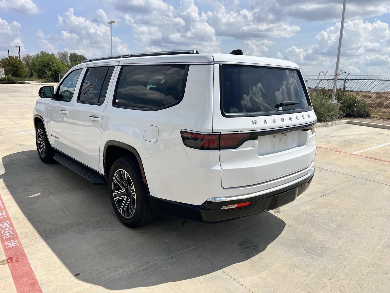2024 Jeep Wagoneer L Series II Castroville TX