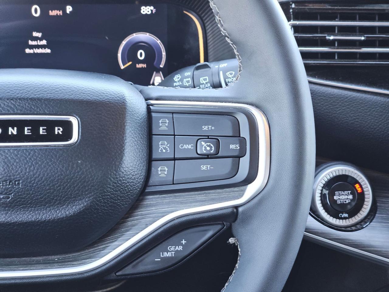 2024 Jeep Wagoneer L Series II Castroville TX