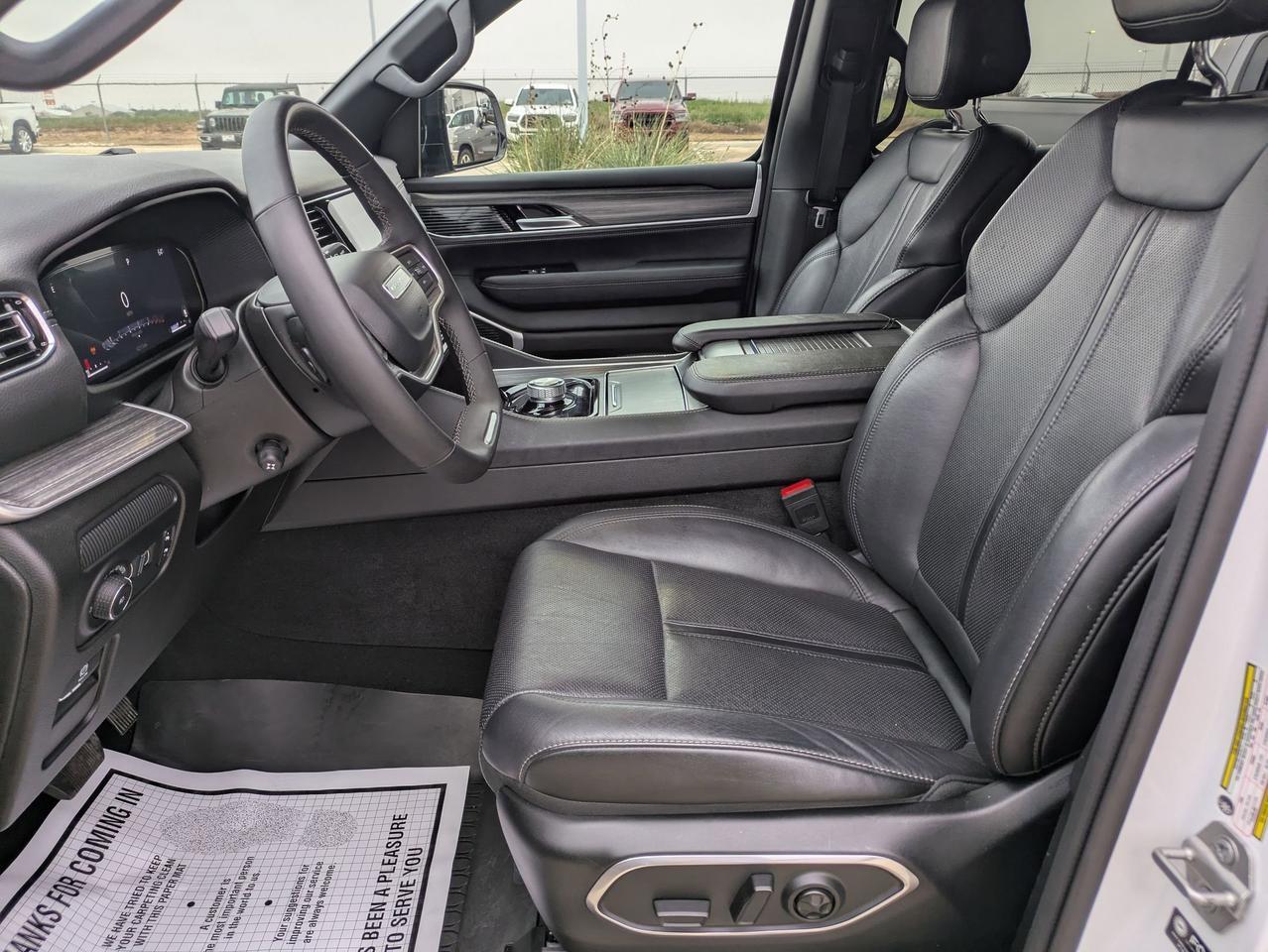 2024 Jeep Wagoneer L Series II Castroville TX