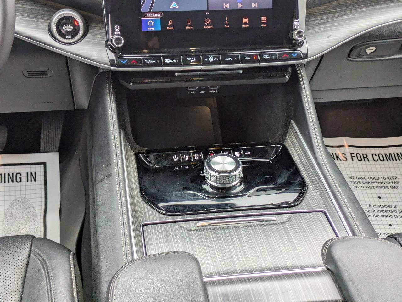 2024 Jeep Wagoneer L Series II Castroville TX