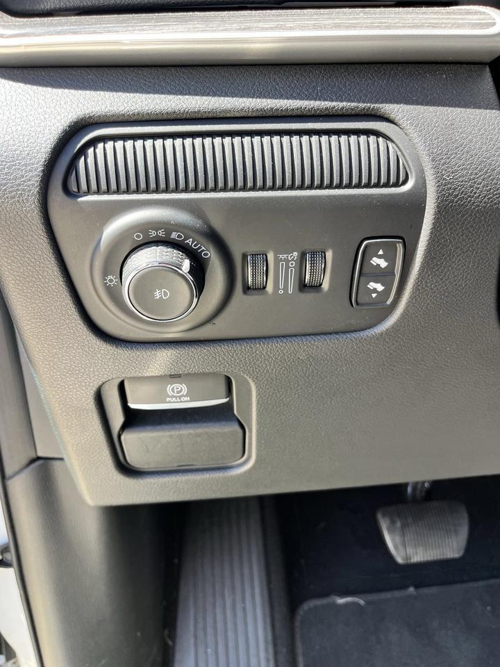 2024 Jeep Wagoneer L Series II Castroville TX