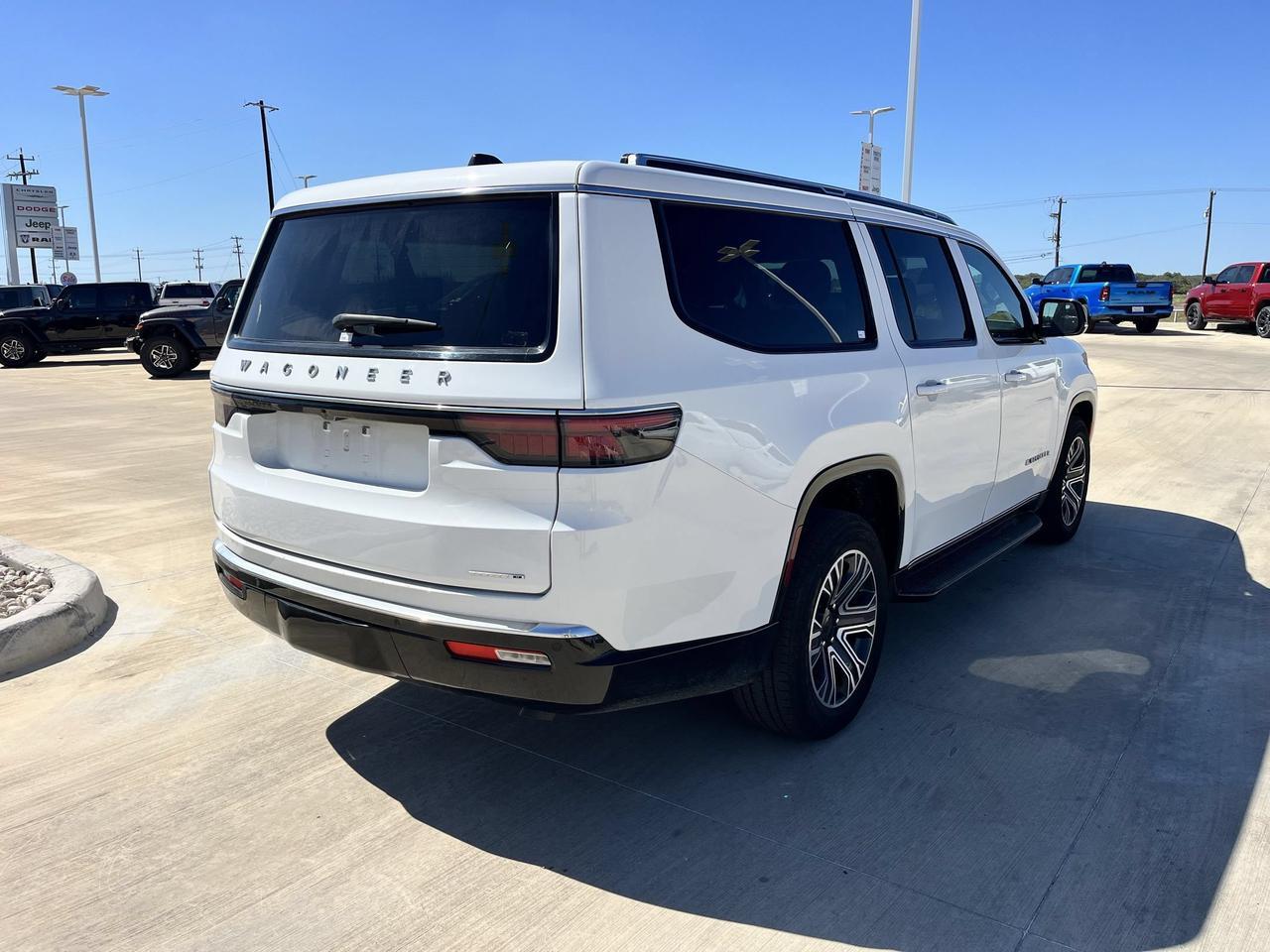 2024 Jeep Wagoneer L Series II Castroville TX