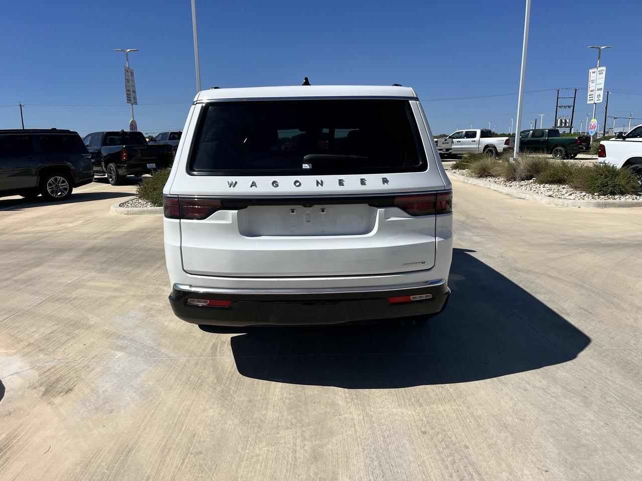 2024 Jeep Wagoneer L Series II Castroville TX