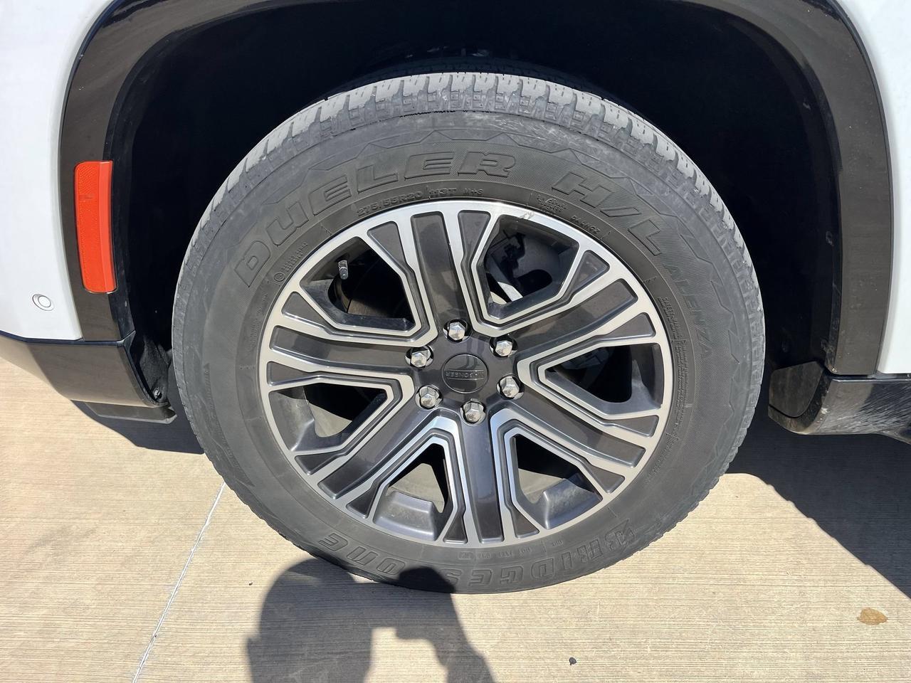 2024 Jeep Wagoneer L Series II Castroville TX