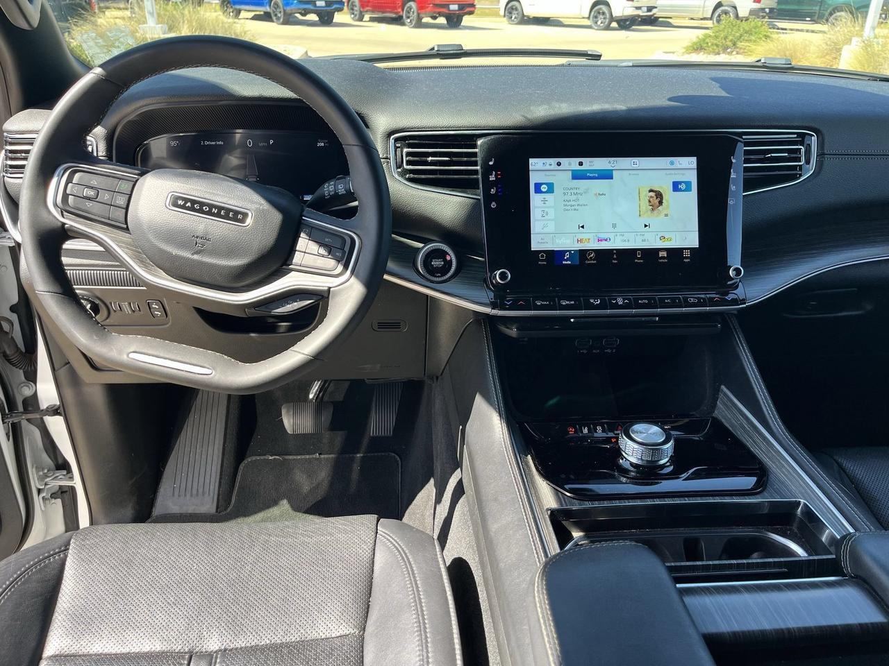 2024 Jeep Wagoneer L Series II Castroville TX