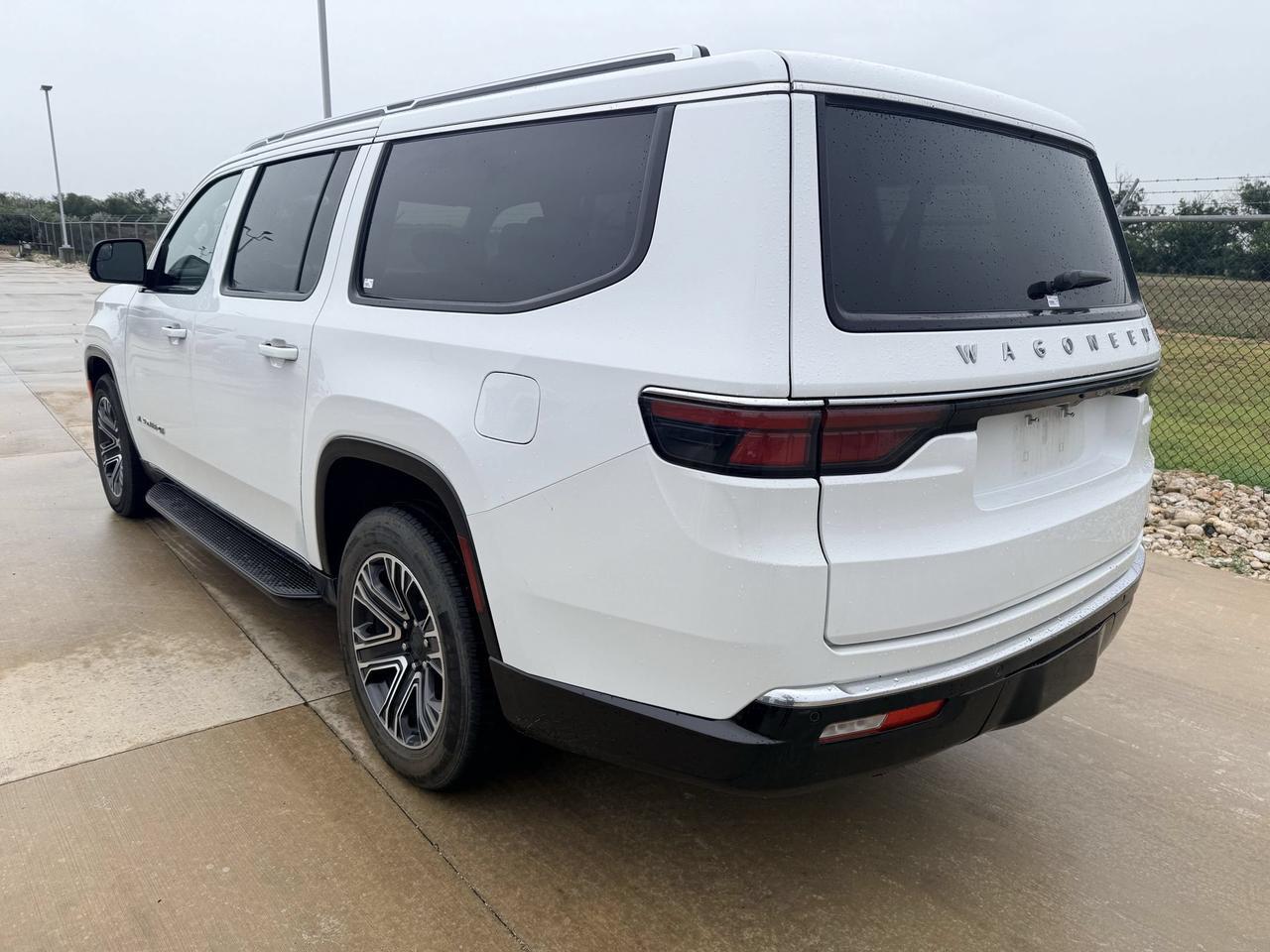 2024 Jeep Wagoneer L Series II Castroville TX