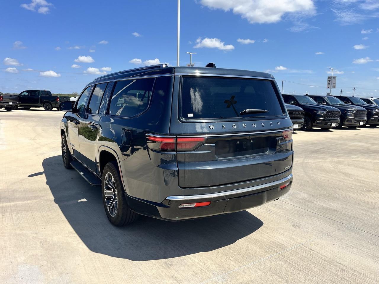 2024 Jeep Wagoneer L Series II Castroville TX