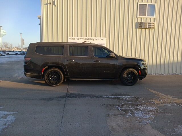 2024 Jeep Wagoneer L Series II Watertown SD