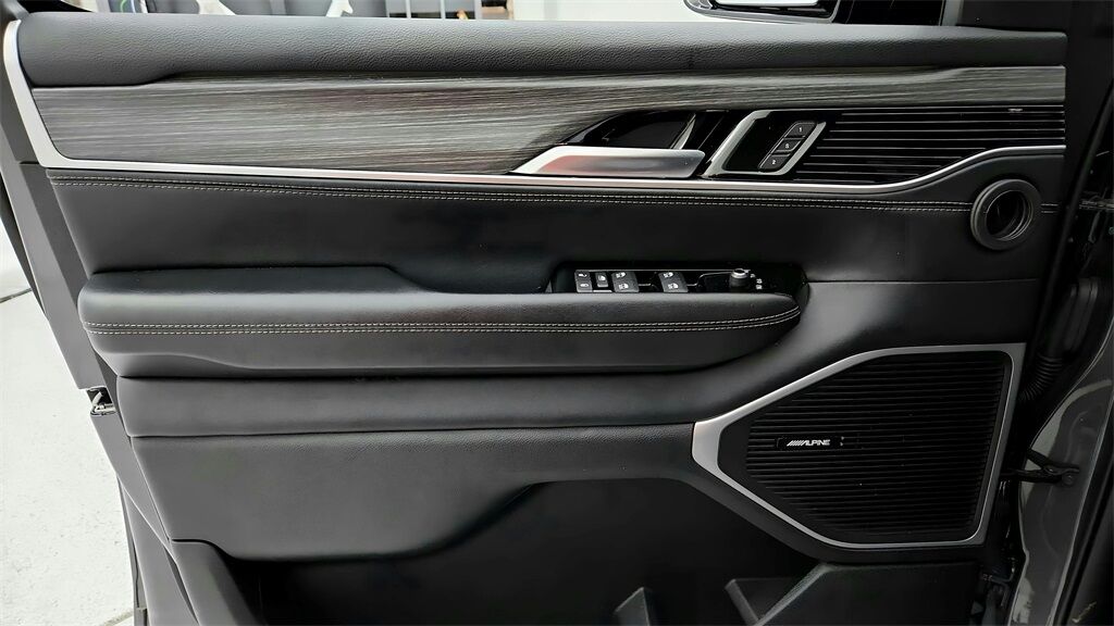 2024 Jeep Wagoneer L Series II Hunt Valley MD