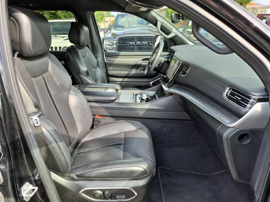 2024 Jeep Wagoneer L Series III Gresham OR