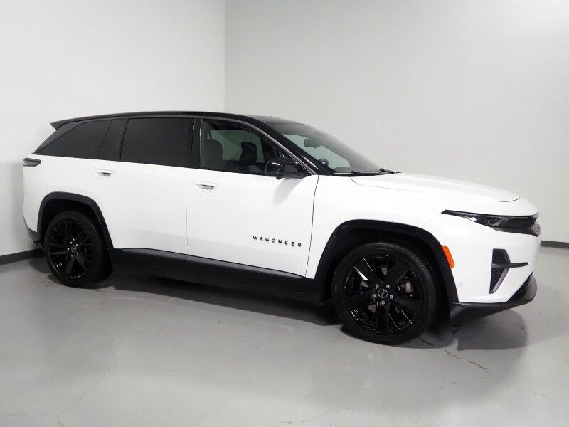 2024 Jeep Wagoneer S Launch Edition 4WD *HEADS-UP DISPLAY, NAVIGATION, ADAPTIVE CRUISE, SAFETY ALERTS, 360 CAMERAS, PSNGR DISPLAY, PANORAMA MOONROOF, CLIMATE/MASSAGE SEATS, HEATED STEERING, AUTOMATED PARKING, MCINTOSH AUDIO, WIRELESS CHARGING