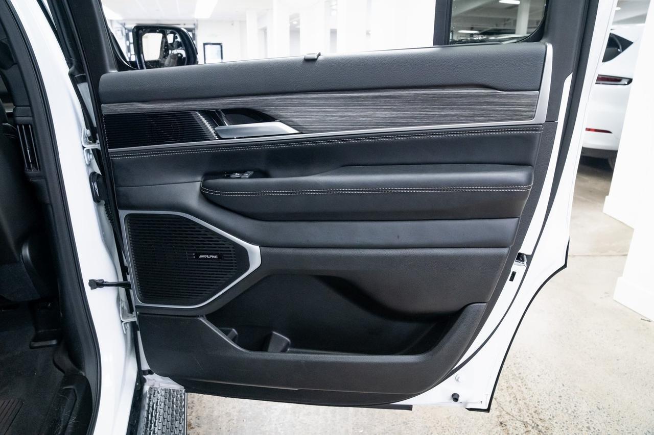 2024 Jeep Wagoneer Series II 1 Owner Head-Up Display Quadra-Lift Air Suspension Portland OR