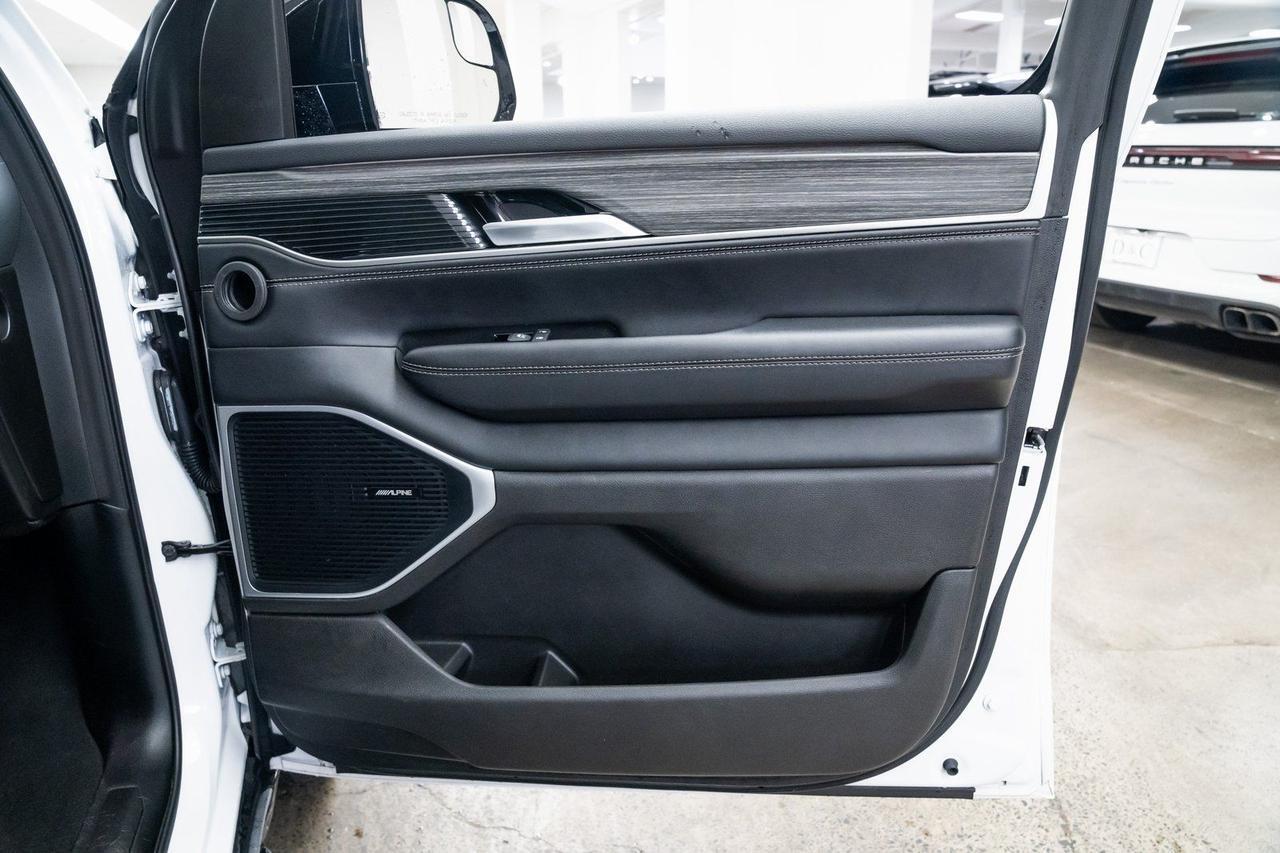 2024 Jeep Wagoneer Series II 1 Owner Head-Up Display Quadra-Lift Air Suspension Portland OR