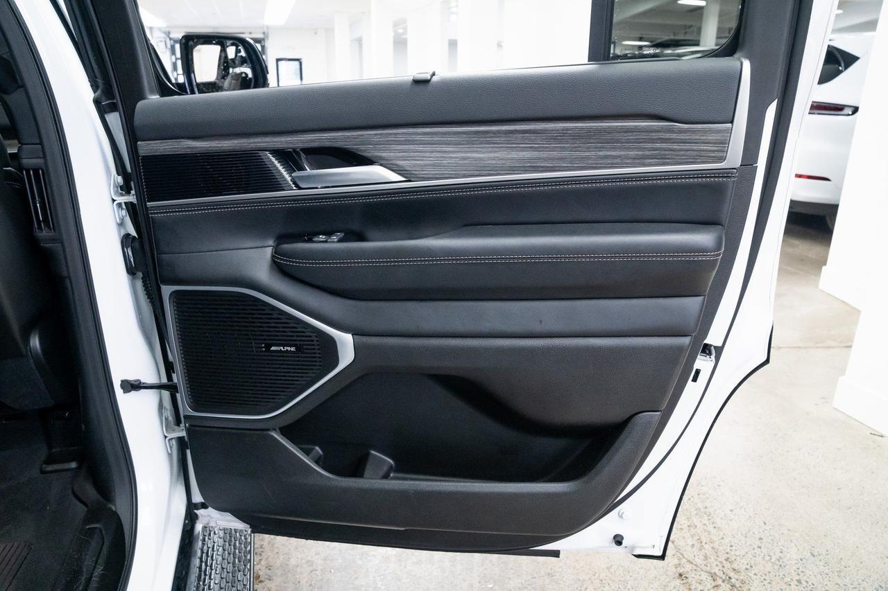 2024 Jeep Wagoneer Series II 1 Owner Head-Up Display Quadra-Lift Air Suspension Portland OR