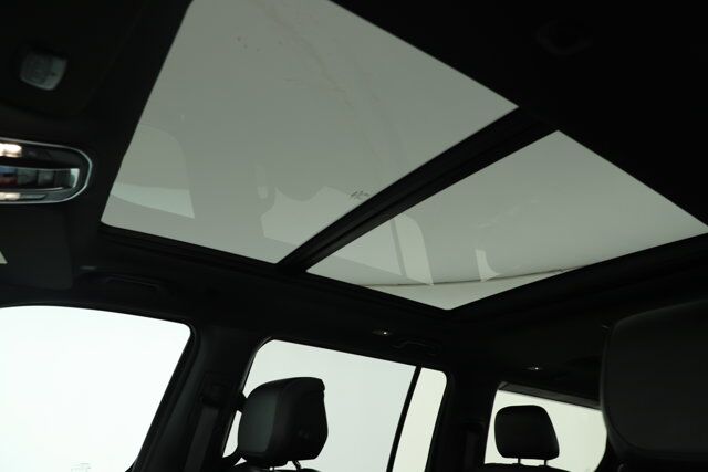 2024 Jeep Wagoneer Series II Carbide New Braunfels TX