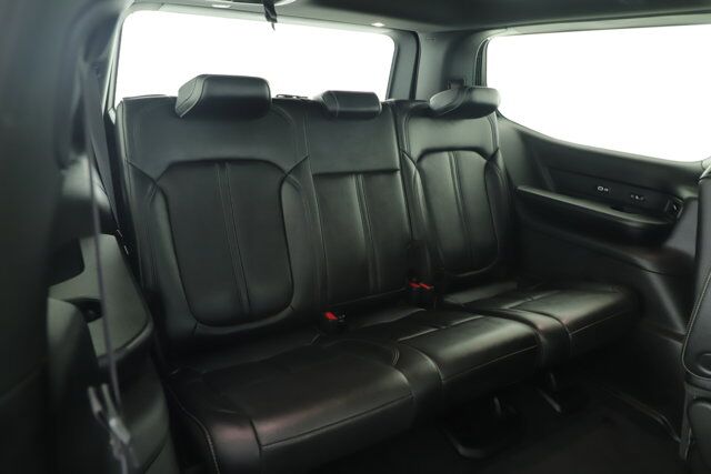 2024 Jeep Wagoneer Series II Carbide New Braunfels TX
