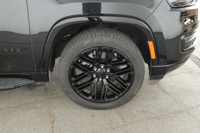 2024 Jeep Wagoneer Series II Carbide New Braunfels TX