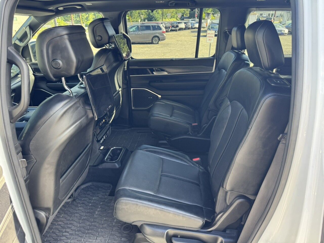2024 Jeep Wagoneer Series II Charlton MA