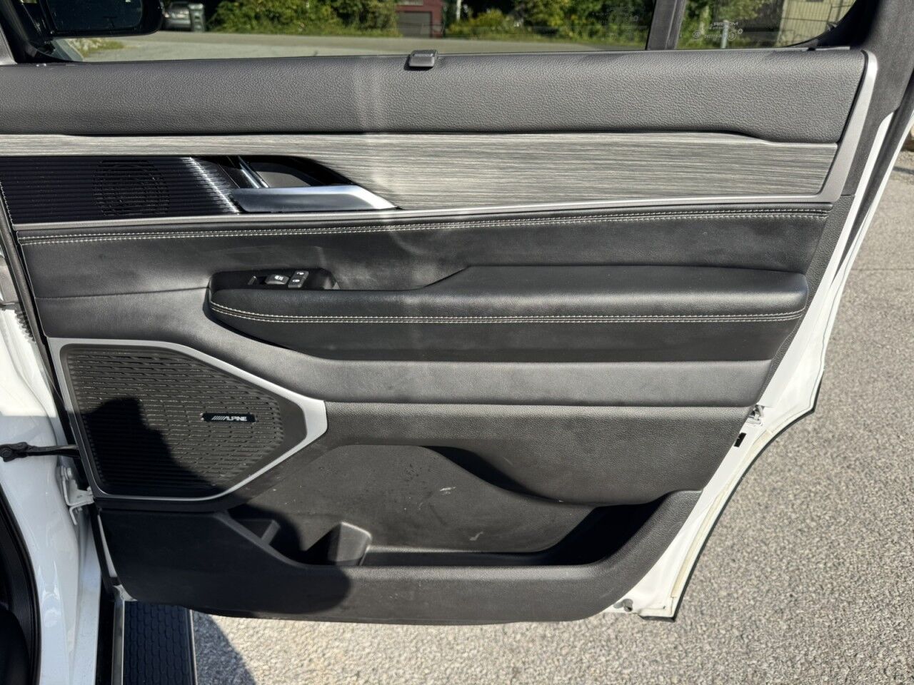 2024 Jeep Wagoneer Series II Charlton MA