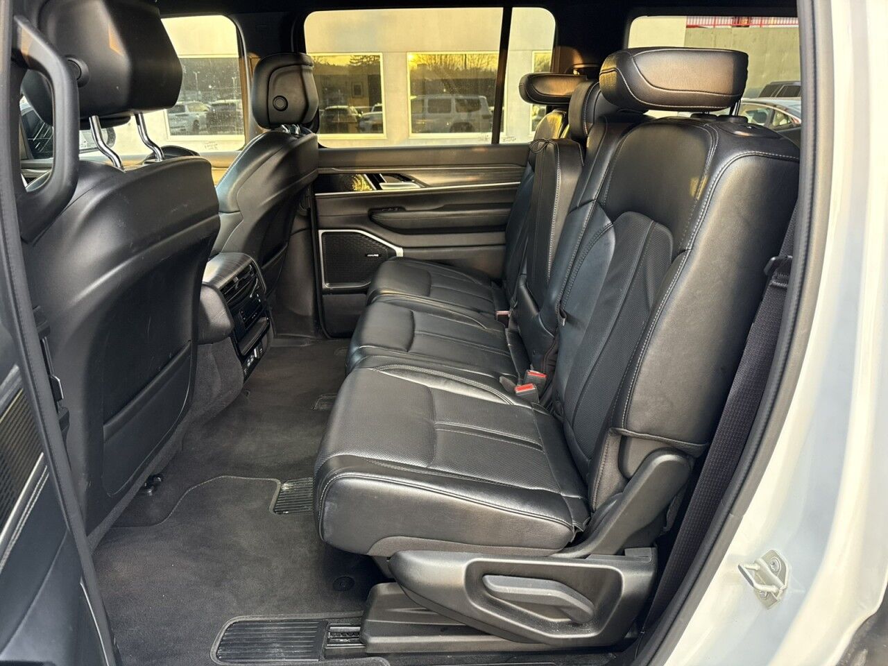 2024 Jeep Wagoneer Series II Fitchburg MA