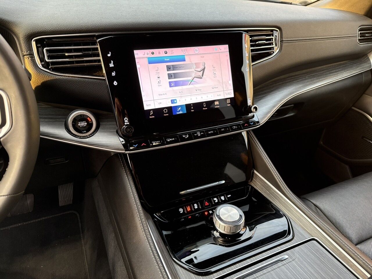 2024 Jeep Wagoneer Series II Fitchburg MA