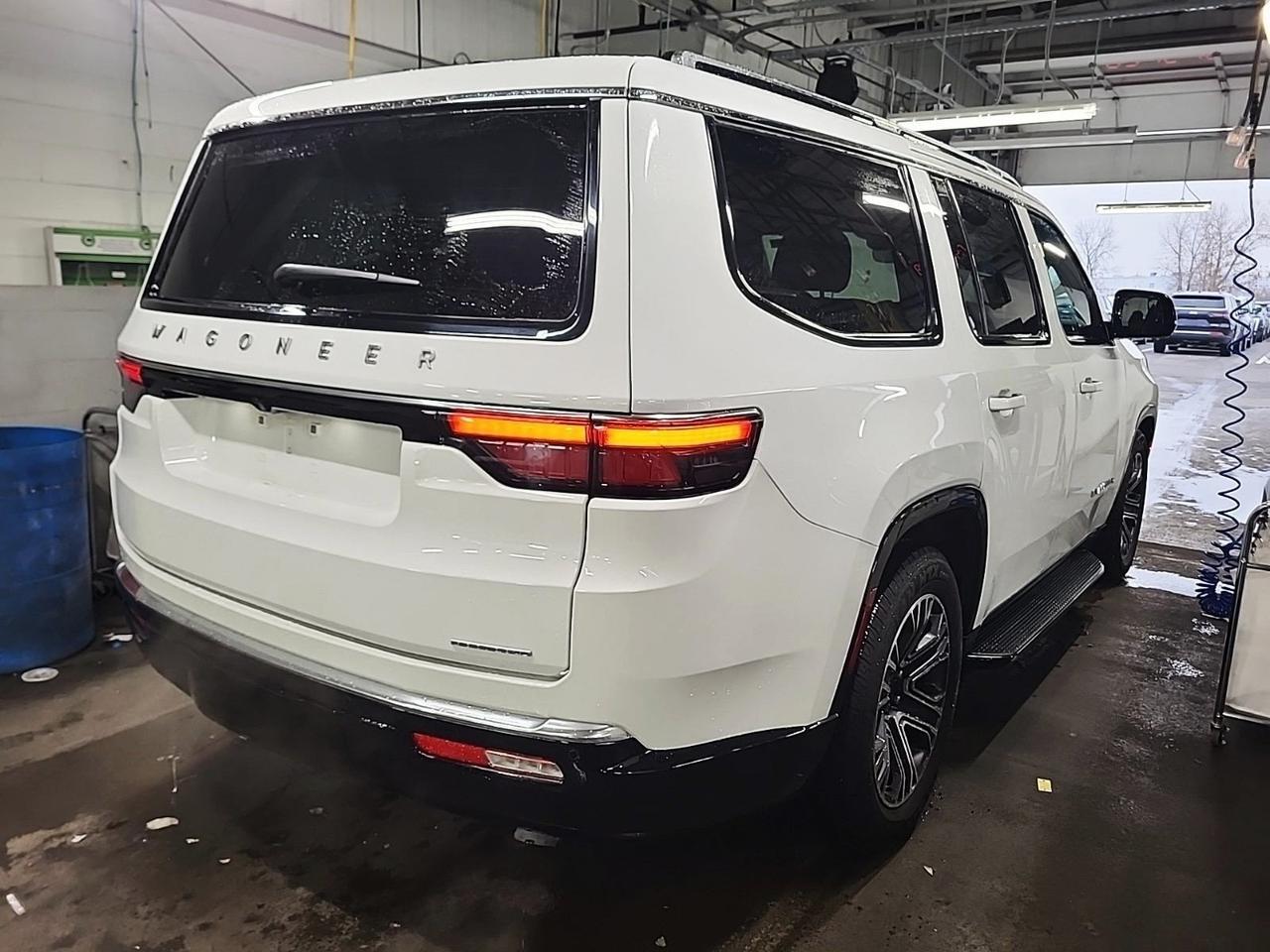 2024 Jeep Wagoneer Series II Head-Up Display Quadra-Lift Air Suspension Portland OR