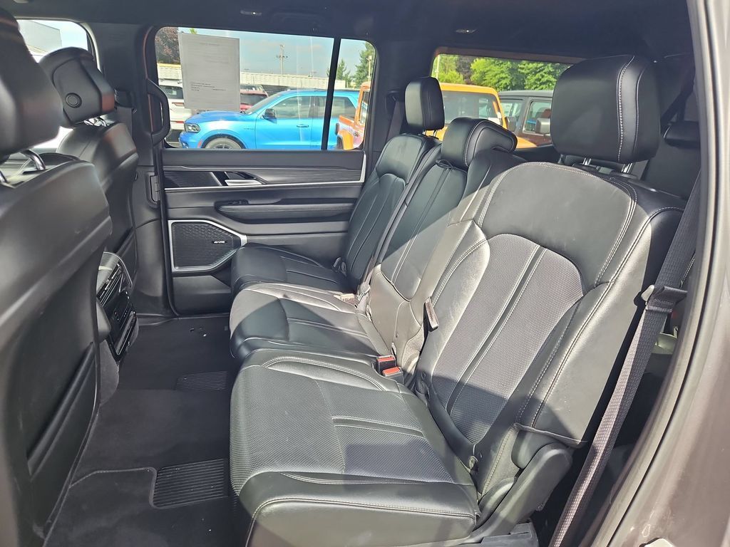 2024 Jeep Wagoneer Series II Gresham OR