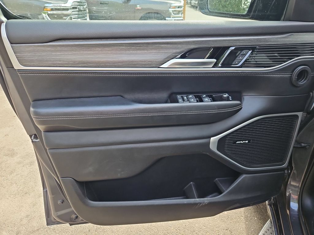 2024 Jeep Wagoneer Series II Gresham OR