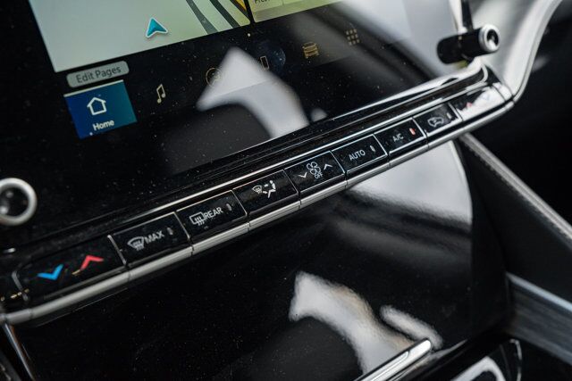 2024 Jeep Wagoneer Series II  Selma TX