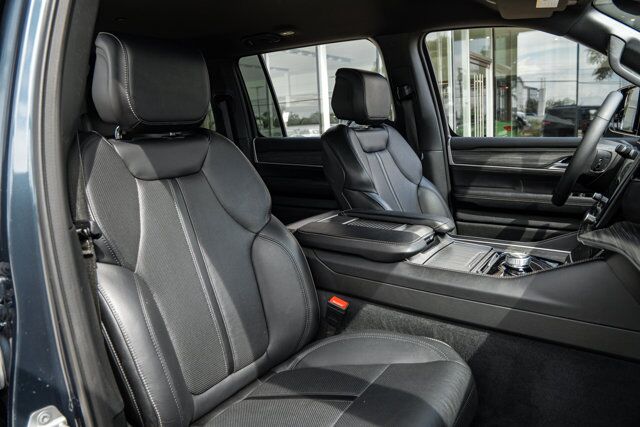 2024 Jeep Wagoneer Series II  Selma TX