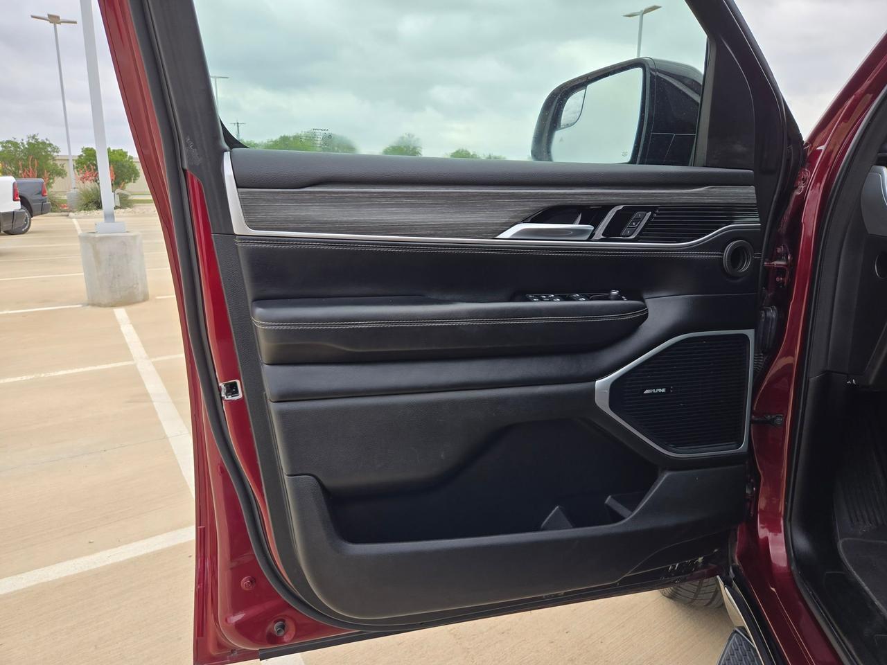 2024 Jeep Wagoneer Series II Castroville TX