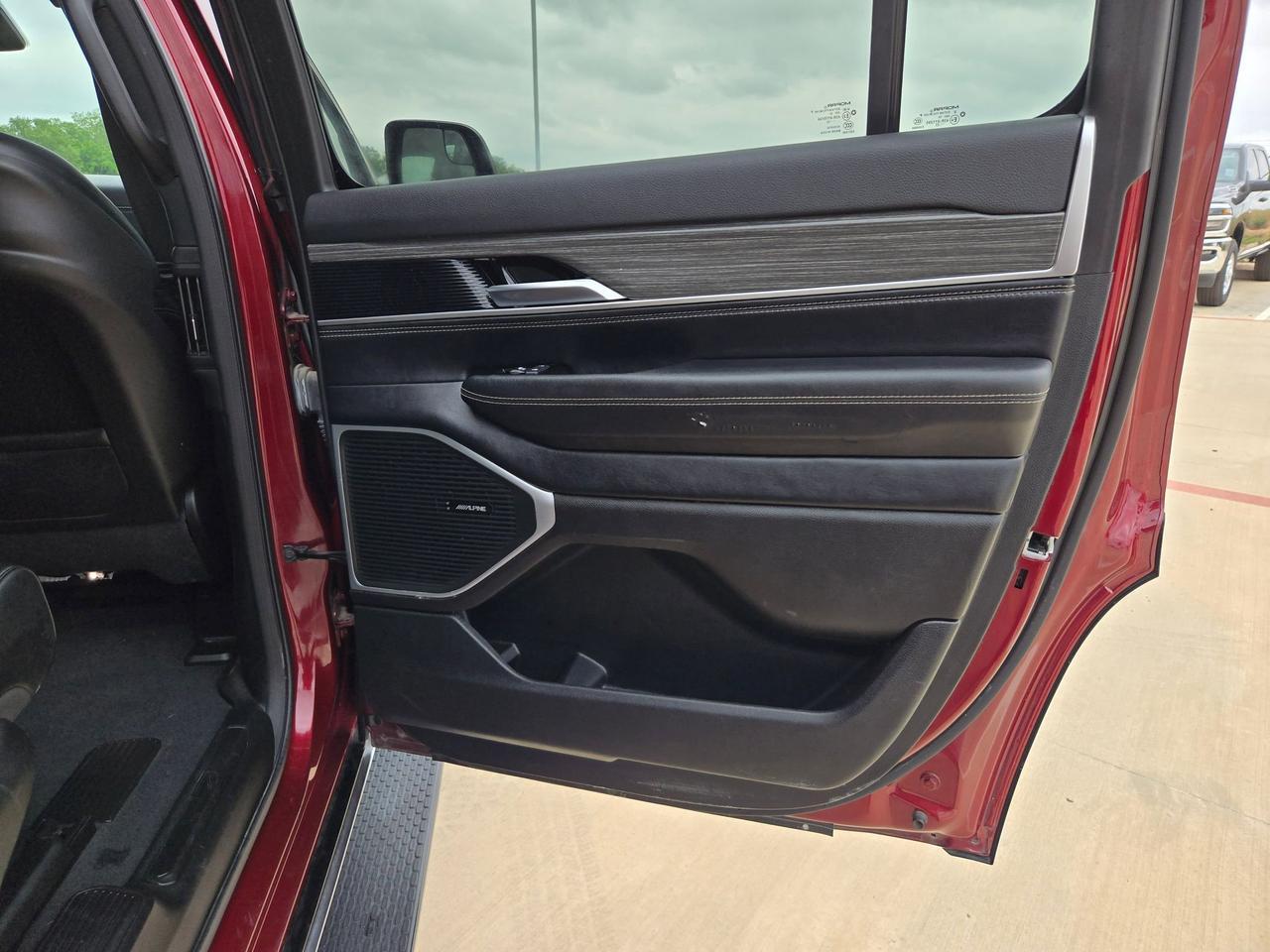 2024 Jeep Wagoneer Series II Castroville TX