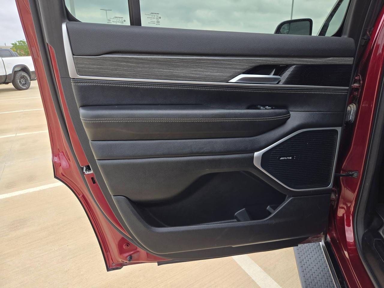 2024 Jeep Wagoneer Series II Castroville TX