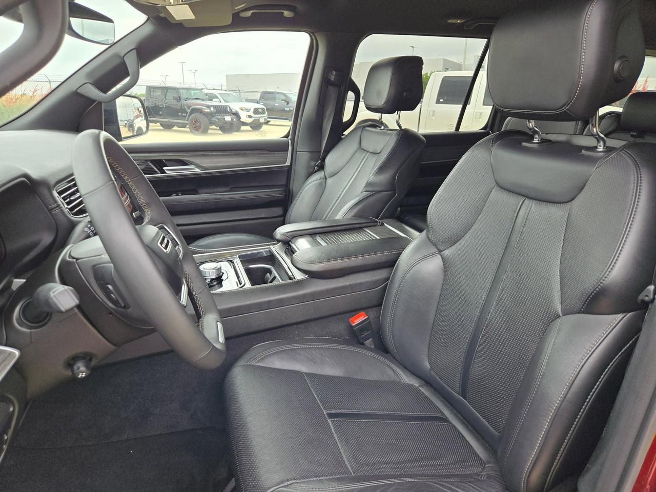 2024 Jeep Wagoneer Series II Castroville TX