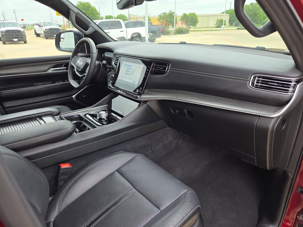 2024 Jeep Wagoneer Series II Castroville TX