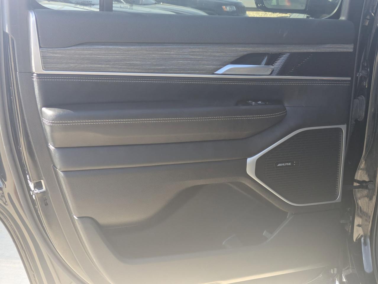 2024 Jeep Wagoneer Series II Castroville TX