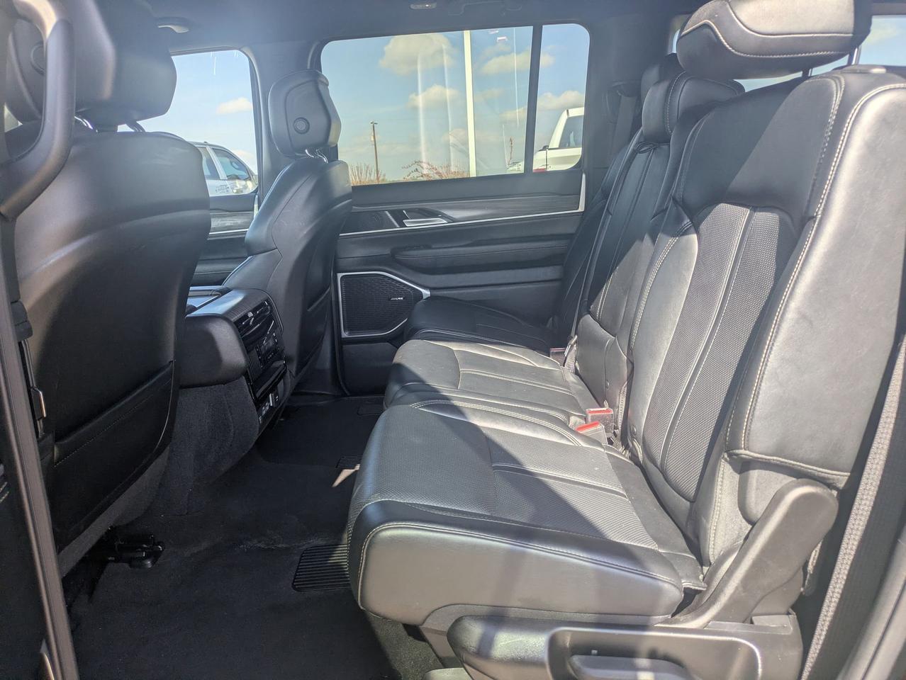 2024 Jeep Wagoneer Series II Castroville TX