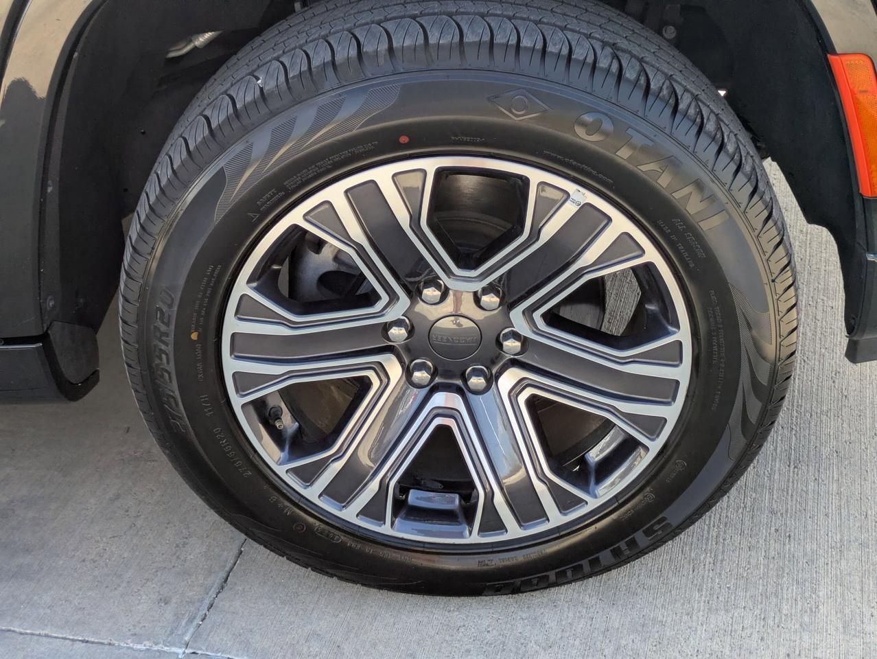 2024 Jeep Wagoneer Series II Castroville TX